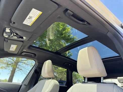 Certified 2025 BMW X1 xDrive28i AWD/4WD image 10