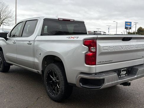 Used 2022 Chevrolet Silverado 1500 LT image 7