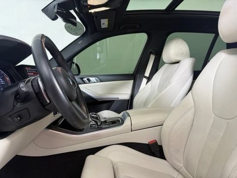 Used 2022 BMW X5 xDrive40i w/ M Sport Package AWD/4WD image 5