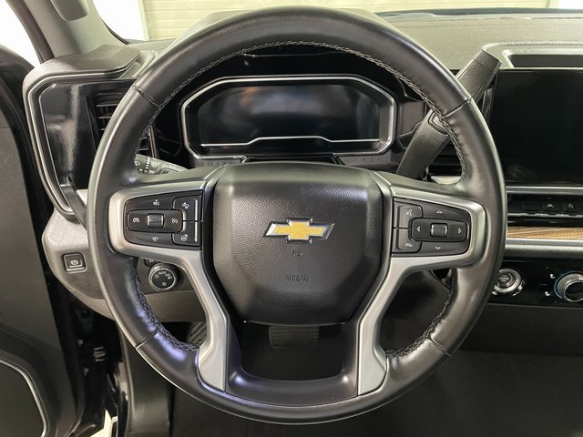 Used 2024 Chevrolet Silverado 1500 LT AWD/4WD image 14