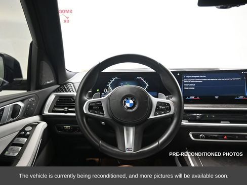 Used 2023 BMW X7 xDrive40i w/ Executive Package image 35