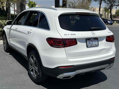 Used 2020 Mercedes-Benz GLC 300 4MATIC image 2