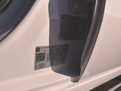 Used 2021 Chevrolet Silverado 1500 LTZ image 32