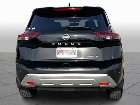 Certified 2022 Nissan Rogue Platinum w/ Head-Up Display Package image 5