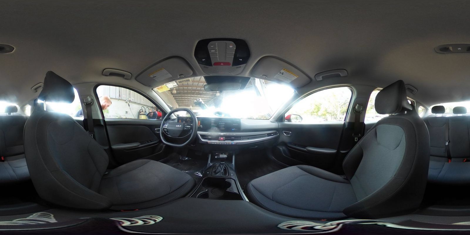 Used 2025 Kia K4 FWD image 40
