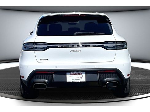 Used 2026 Porsche Macan AWD/4WD image 6