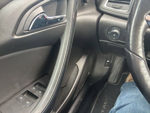 Used 2019 Buick Cascada Premium image 27