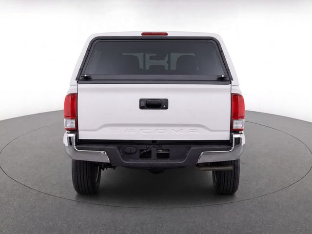 Used 2016 Toyota Tacoma SR5 RWD image 6
