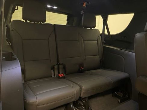 New 2026 Chevrolet Suburban LT w/ Comfort Package AWD/4WD image 25