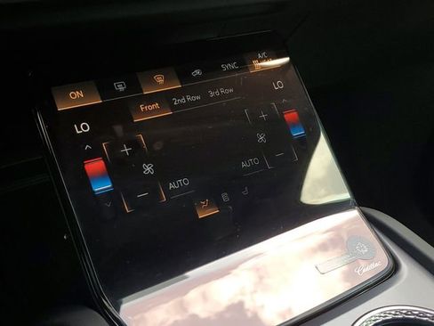 New 2026 Cadillac Vistiq Sport image 11