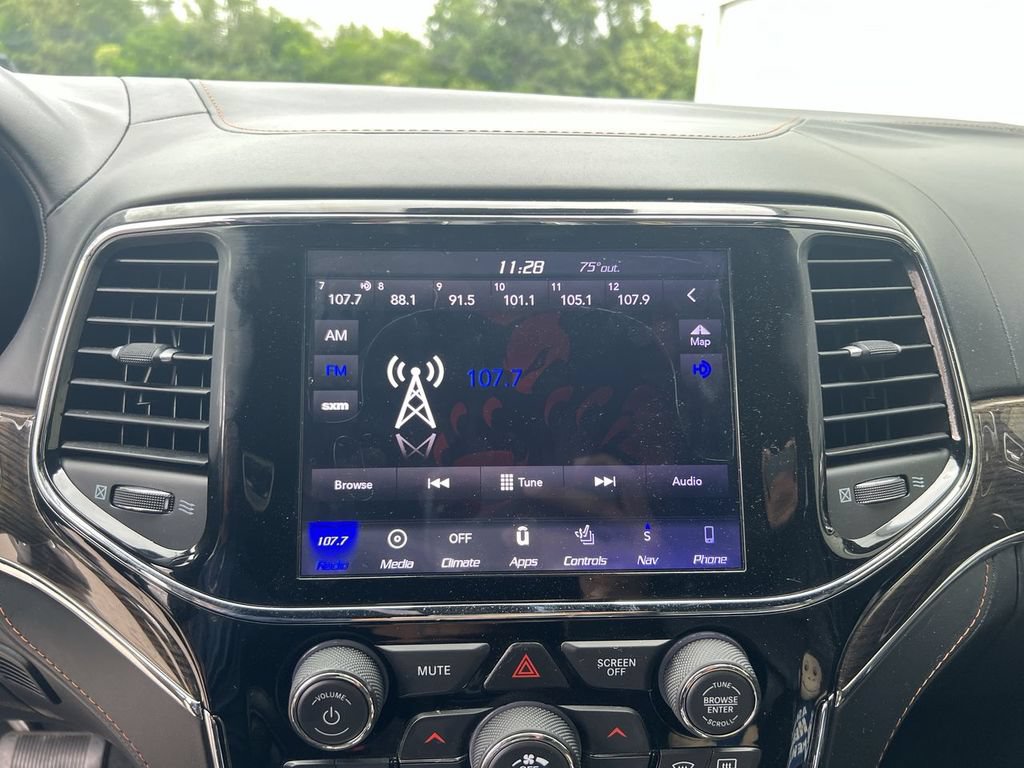 Used 2019 Jeep Grand Cherokee Summit AWD/4WD image 13