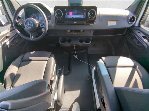 New 2026 Mercedes-Benz Sprinter 2500 image 14