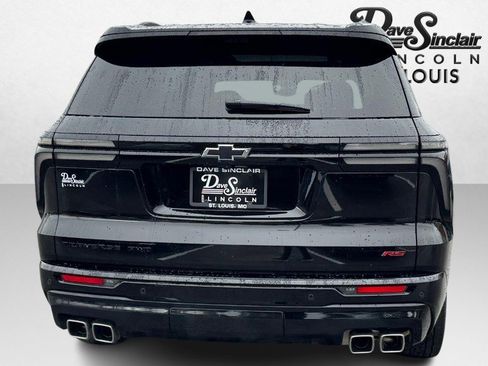 Used 2024 Chevrolet Traverse RS w/ LPO, Floor Liner Package image 6