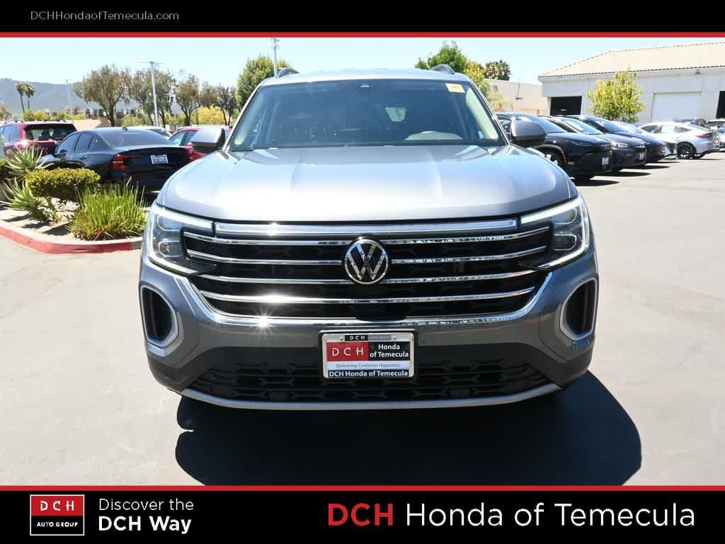 Used 2024 Volkswagen Atlas SE FWD image 2