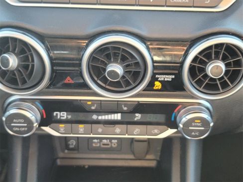 Certified 2024 Nissan Sentra SR w/ Trunk Package image 18