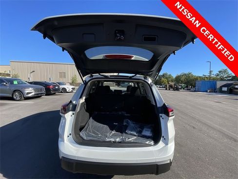 Certified 2025 Nissan Rogue S image 22