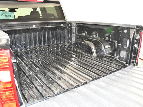 Used 2026 Chevrolet Silverado 1500 LT AWD/4WD image 38