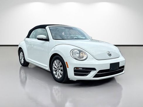 Used 2019 Volkswagen Beetle 2.0T S FWD image 1