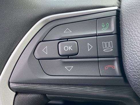 New 2025 Jeep Grand Cherokee L Altitude image 11