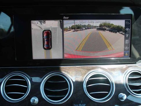 Used 2019 Mercedes-Benz E 300 image 21