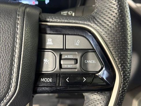 Used 2024 Toyota Tundra Limited AWD/4WD image 27