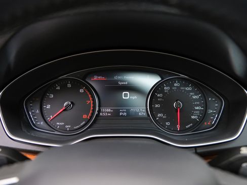 Used 2023 Audi Q5 2.0T Premium w/ Convenience Package AWD/4WD image 21
