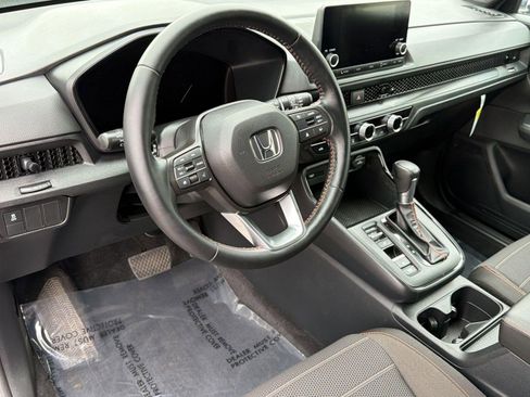 Used 2025 Honda CR-V Sport image 4
