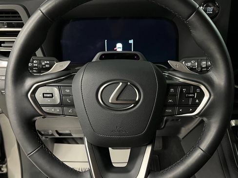 Used 2025 Lexus GX 550 w/ Accessory Package (2T) AWD/4WD image 27