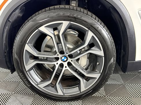 Used 2022 BMW X5 sDrive40i w/ Premium Package image 37