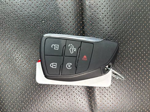 Used 2025 Chevrolet Silverado 1500 High Country AWD/4WD image 35