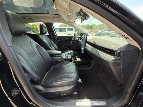 Used 2022 Ford Mustang Mach-E Premium RWD image 9