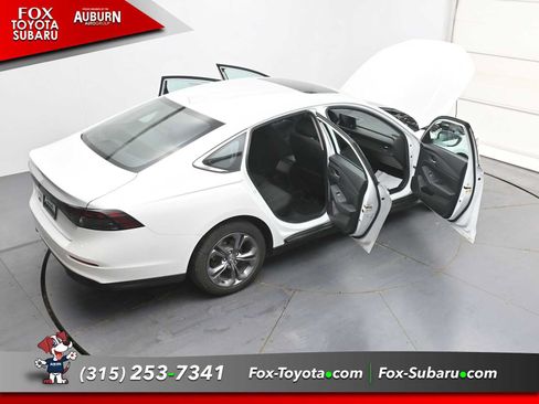 Used 2024 Honda Accord EX image 38