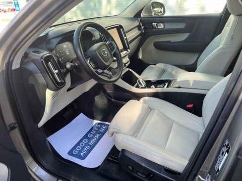 Used 2021 Volvo XC40 T5 Inscription AWD/4WD image 8