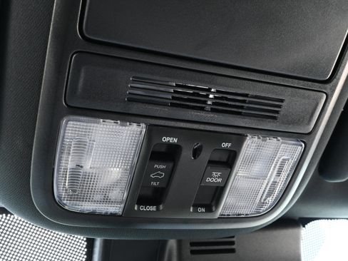 Used 2024 Honda Passport TrailSport image 37