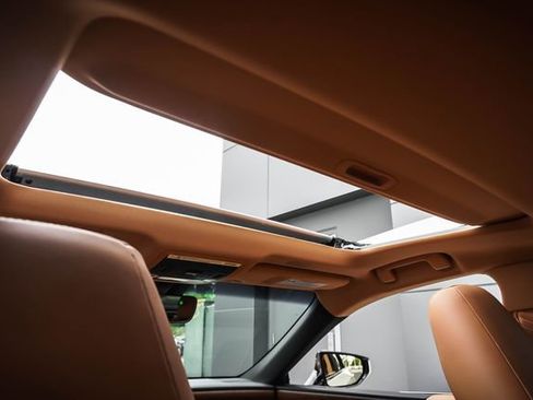 Used 2025 Lexus ES 350 w/ Premium Package image 22