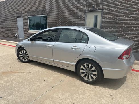 Used 2009 Honda Civic EX-L image 2
