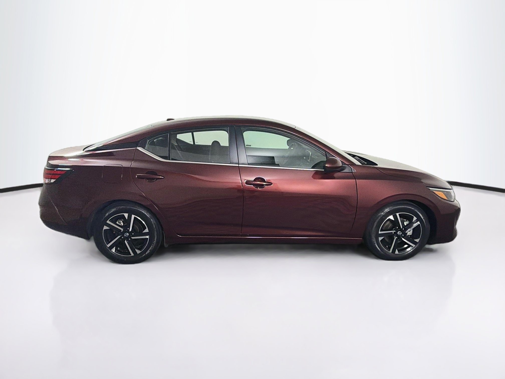 Used 2025 Nissan Sentra SV FWD image 10