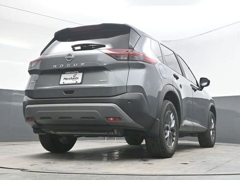 Used 2023 Nissan Rogue S AWD/4WD image 35