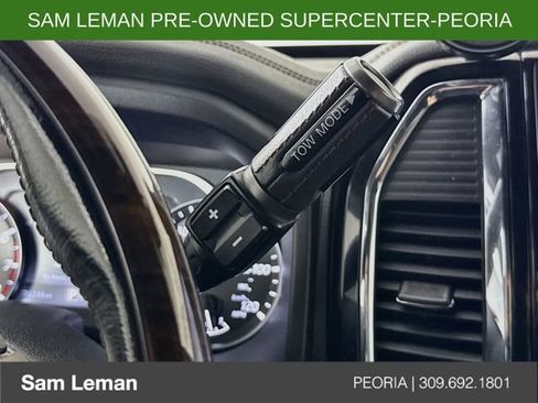 Used 2021 Nissan Titan Platinum Reserve w/ Moonroof Package AWD/4WD image 17