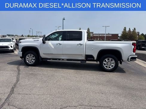 Used 2025 Chevrolet Silverado 2500 High Country w/ High Country Premium Package image 6