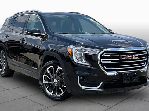 Used 2022 GMC Terrain SLT w/ Infotainment Package II FWD image 3