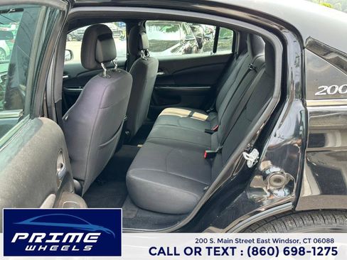 Used 2013 Chrysler 200 LX image 7