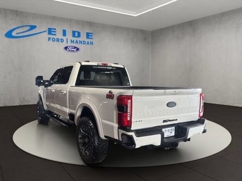 New 2026 Ford F250 Lariat w/ Black Appearance Package AWD/4WD image 8