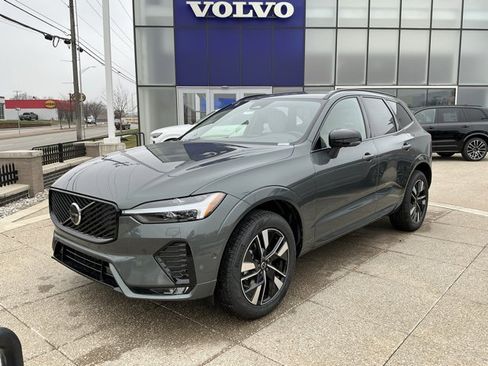 New 2026 Volvo XC60 B5 Plus w/ Climate Package image 2