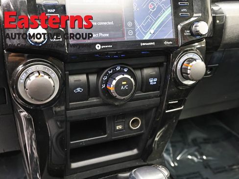 Used 2021 Toyota 4Runner Venture w/ Moonroof Package AWD/4WD image 19