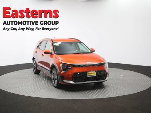 Used 2023 Kia Niro Wind w/ Wind Preserve Package FWD image 49