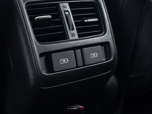 Used 2018 Honda Accord Touring image 22