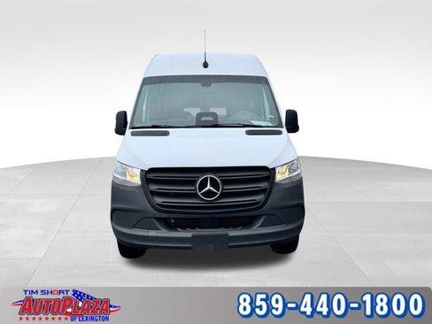 Used 2025 Mercedes-Benz Sprinter 2500 image 7