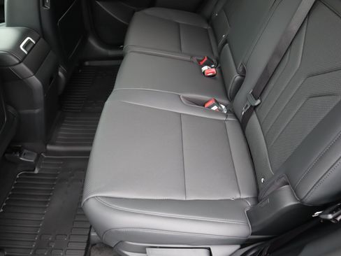 New 2026 Hyundai Santa Fe SEL image 17