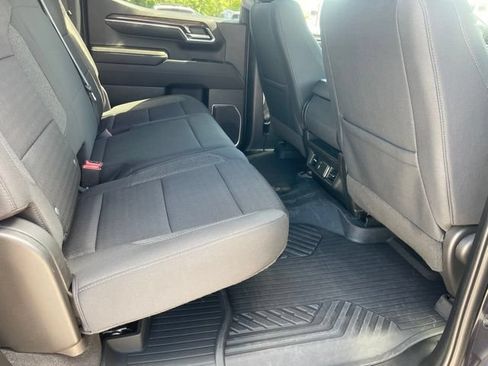 Used 2023 Chevrolet Silverado 1500 RST AWD/4WD image 32